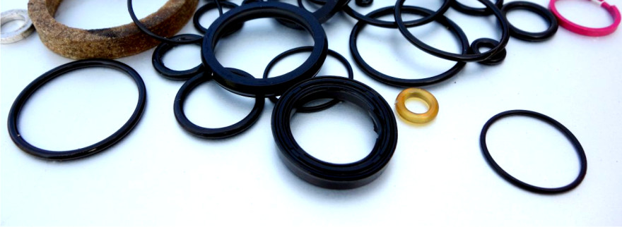 TESNIACE DOSKY A UPCHÁVKY